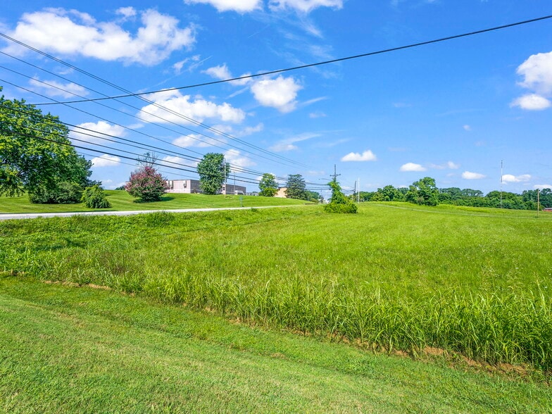 More Photos Of College St S, Winchester Land For Sale