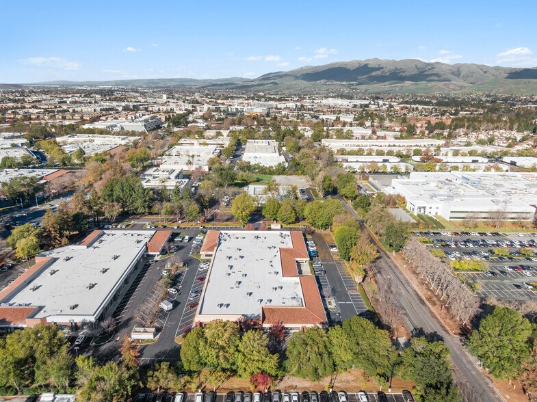 More Photos Of 2092 Concourse Dr, San Jose General Retail For Lease