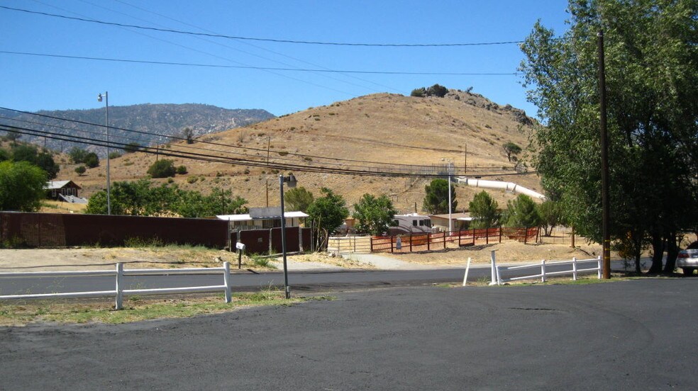 More Photos Of 3700 Lake Isabella Blvd, Bodfish Restaurant For Sale