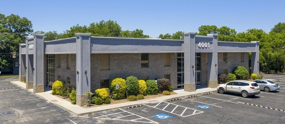 Primary Photo Of 4001 N Classen Blvd, Oklahoma City Medical For Lease