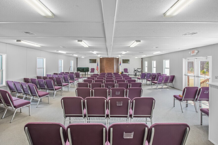 More Photos Of 1255 Mountainview Rd, King Religious Facility For Sale