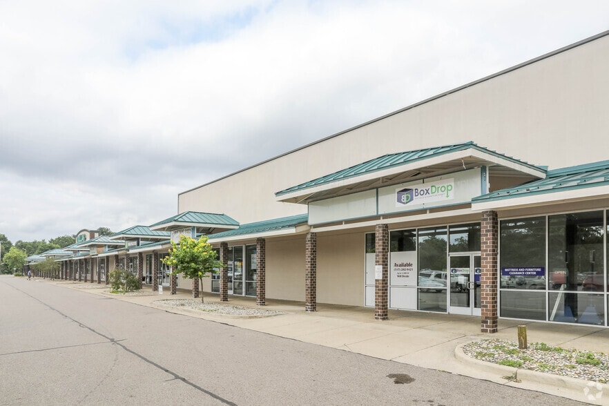 More Photos Of 1525 W Michigan Ave, Battle Creek Storefront For Sale