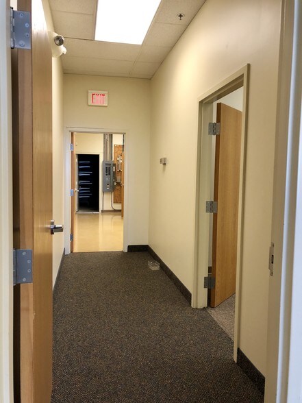 More Photos Of 1324-1424 E Grandview Blvd, Erie Unknown For Lease