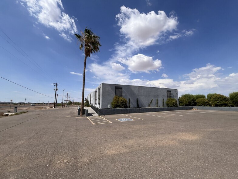 More Photos Of 2150 N Pinal Ave, Casa Grande Freestanding For Sale