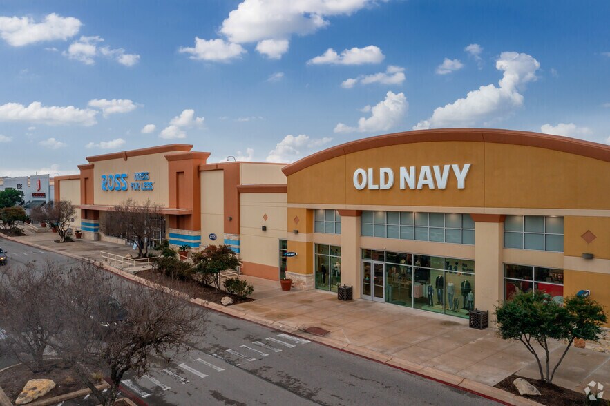 Primary Photo Of 5335-5355 W TX Loop 1604 N, San Antonio Unknown For Lease