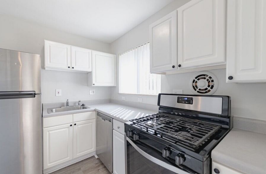 More Photos Of 1100 Indian Circle Dr, Olivette Apartments For Sale