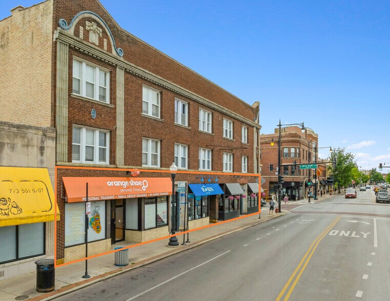 More Photos Of 5601-5609 N Clark St, Chicago Apartments For Sale