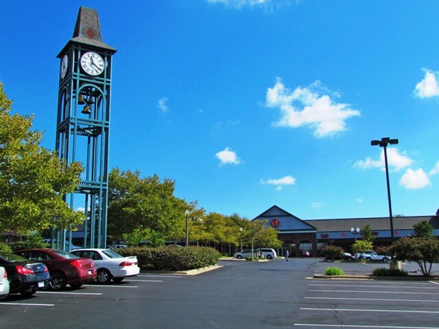 More Photos Of 4562 N Gretna Rd, Branson Unknown For Lease