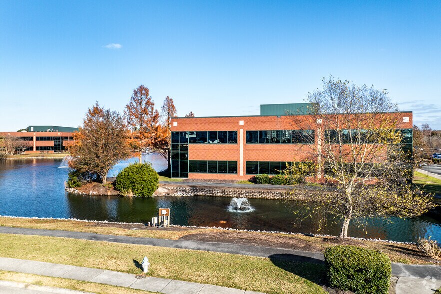 More Photos Of 1301 Executive Blvd, Chesapeake Office For Lease