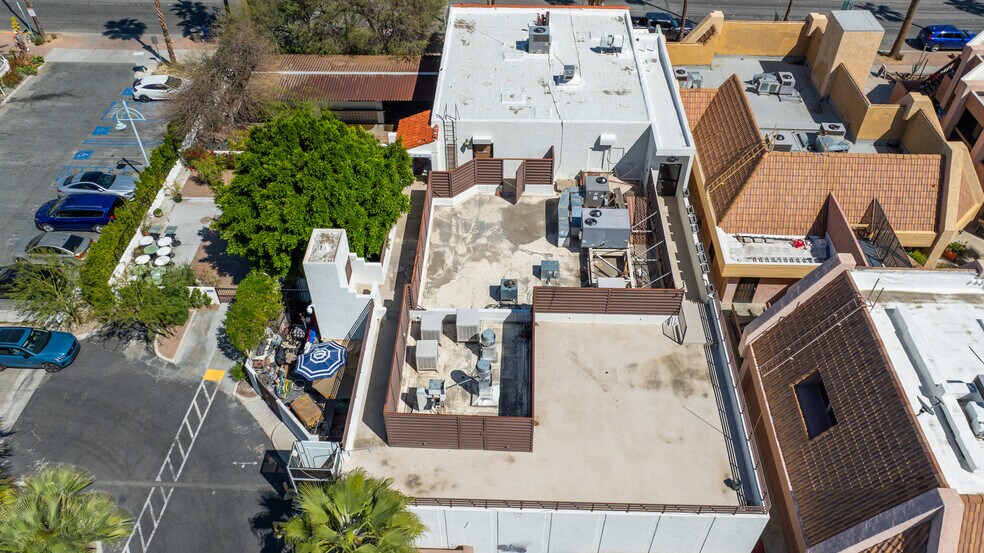 More Photos Of 369 N Palm Canyon Dr, Palm Springs Restaurant For Lease