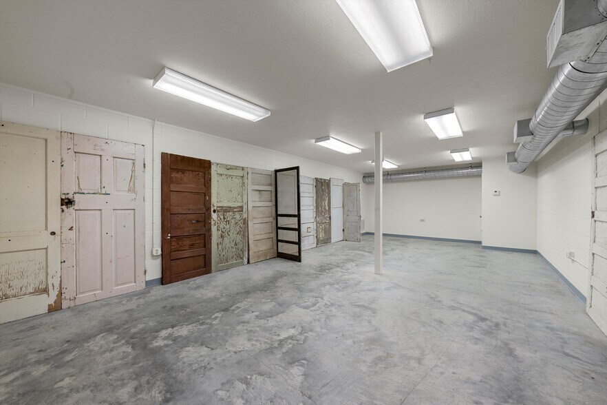 More Photos Of 107 W Main St, Cameron Storefront Retail Office For Sale