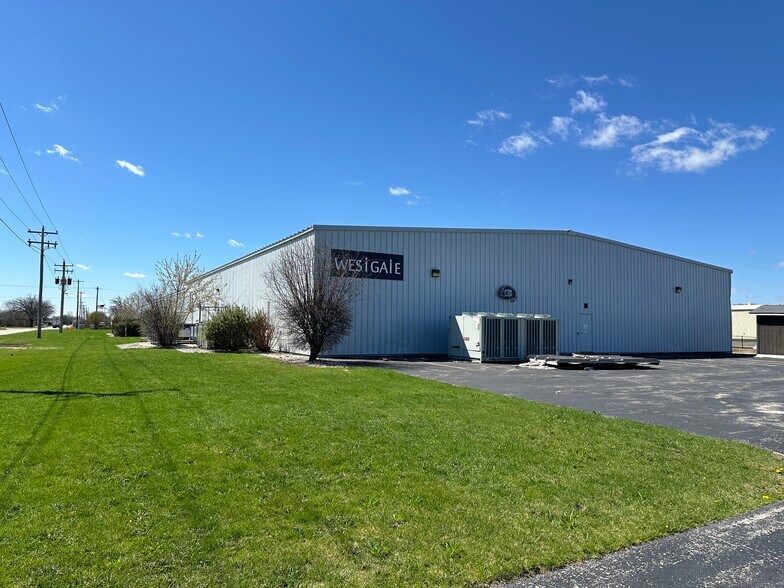 More Photos Of 50 W Fernau Ave, Oshkosh Warehouse For Sale