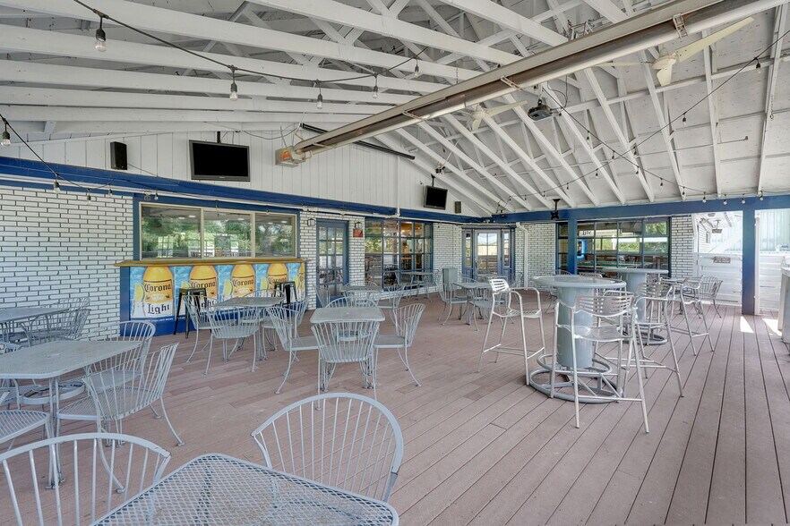 More Photos Of 287 N Elm St, Westfield Restaurant For Sale