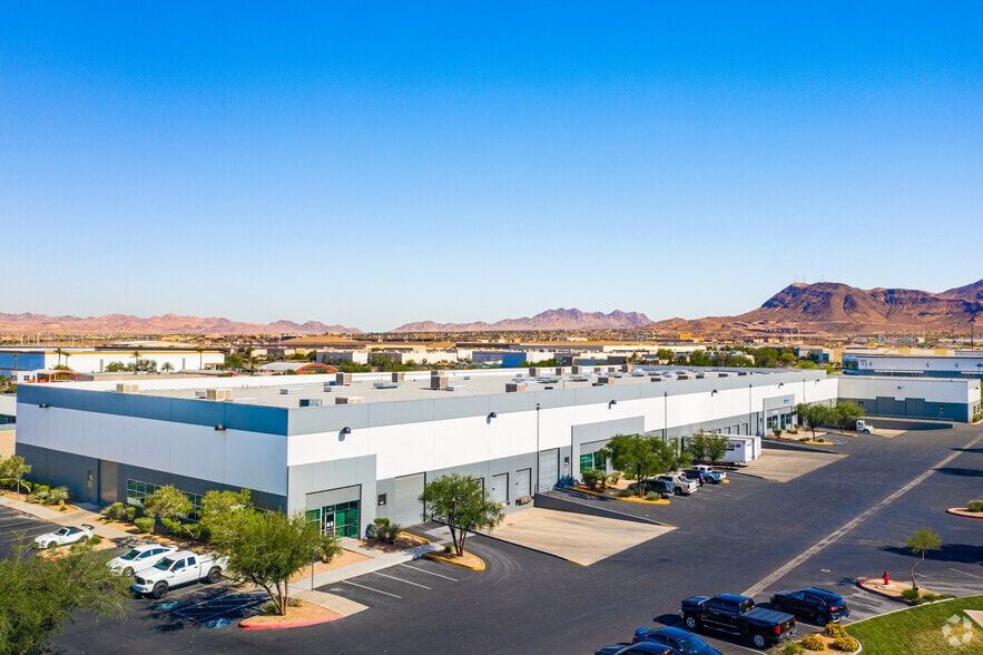 More Photos Of 950 W Warm Springs Rd, Henderson Unknown For Lease