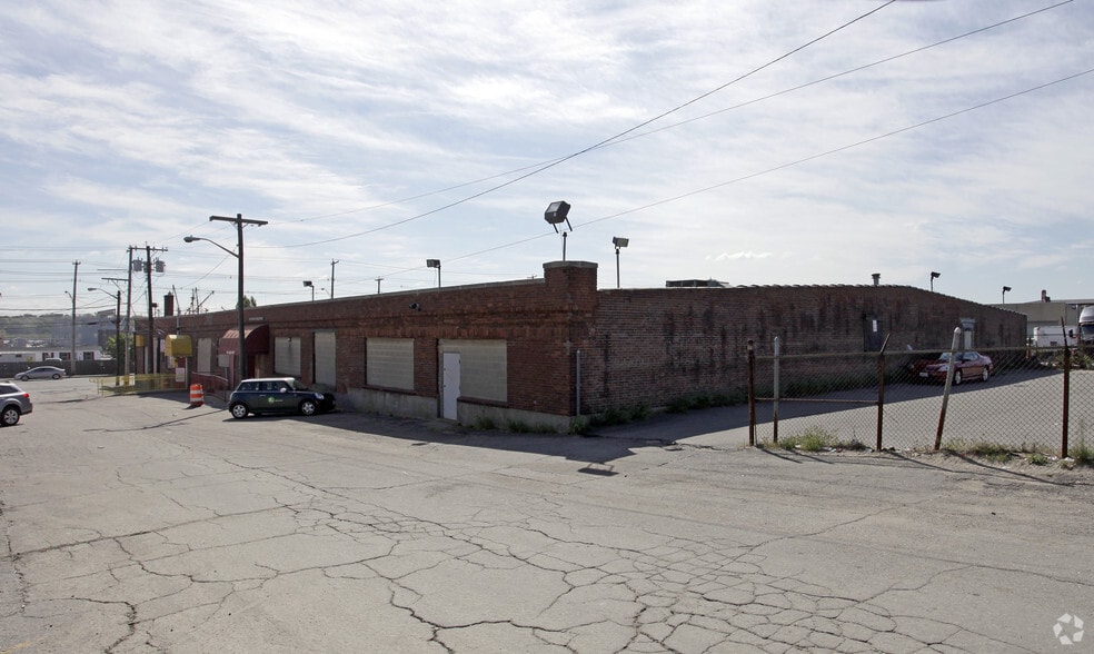 More Photos Of 257 Allens Ave, Providence Bar For Sale