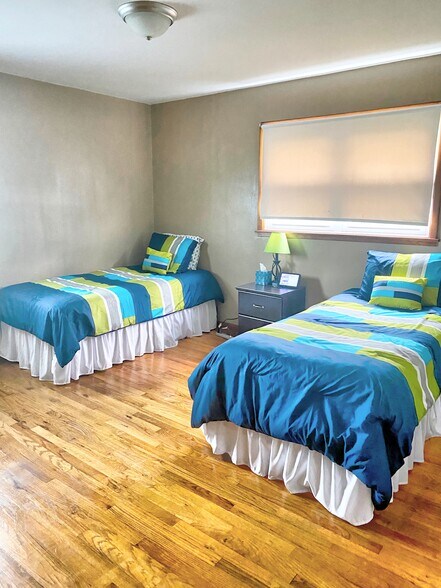 More Photos Of 5414 Homegardner Rd, Castalia Apartments For Sale