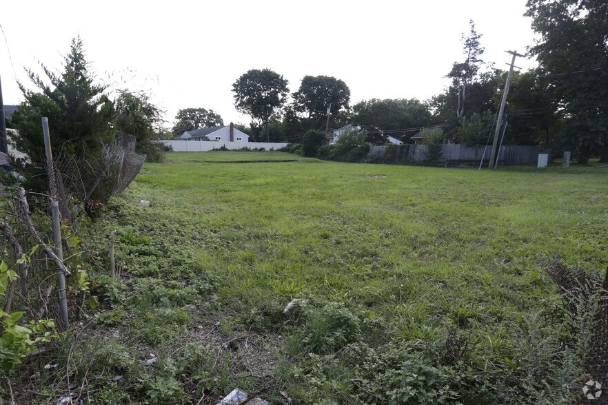 More Photos Of 350 Commack Rd, Commack Land For Sale