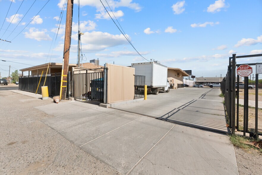 More Photos Of 817 S 4th St, El Centro Office For Sale