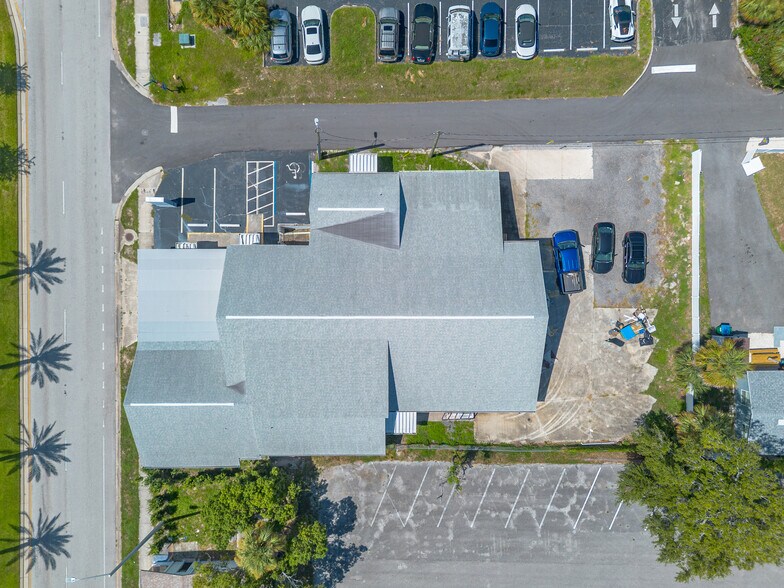 More Photos Of 529 Ridgewood Ave, Daytona Beach Freestanding For Lease