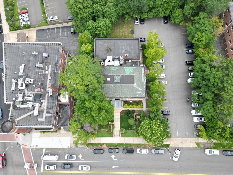More Photos Of 71 E Palisade Ave, Englewood Office For Lease