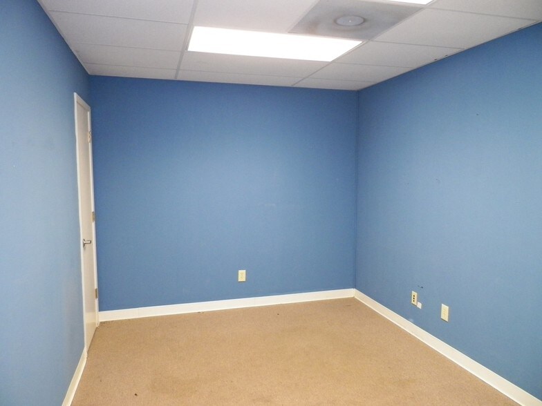 More Photos Of 2424 Old Sterlington Rd, Monroe Freestanding For Lease