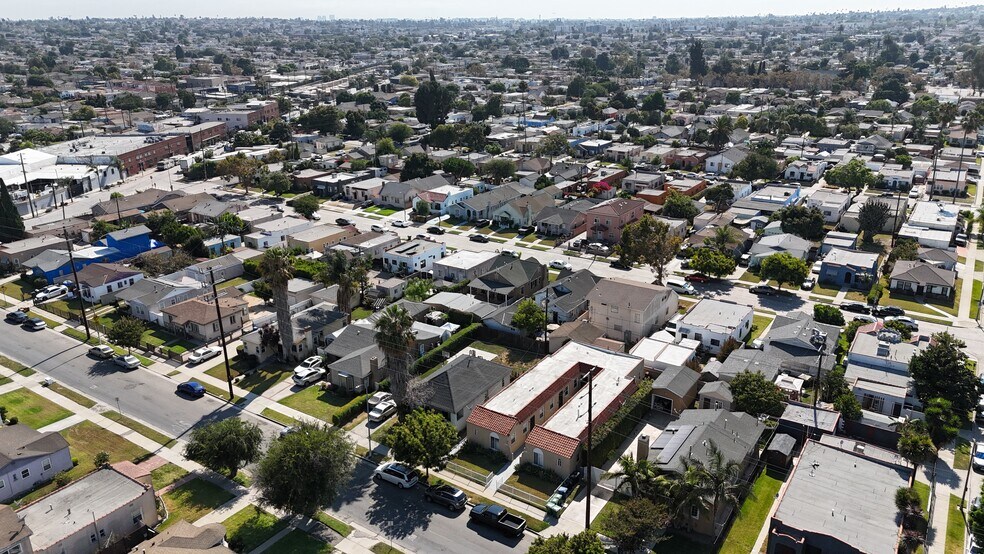 More Photos Of 5911 S Wilton Pl, Los Angeles Apartments For Sale
