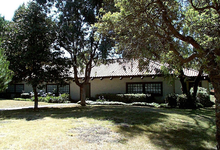 More Photos Of 26401 Calle Rolando, San Juan Capistrano Light Distribution For Lease