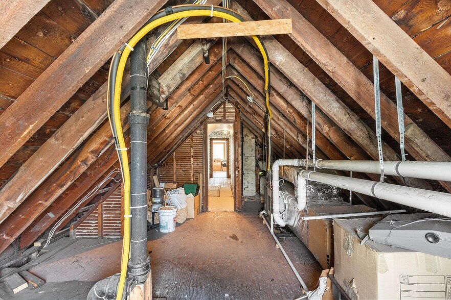 More Photos Of 58 Oliver St, Fitchburg Office Residential For Sale
