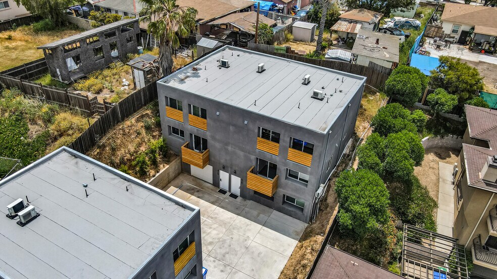 More Photos Of 4781 Cereza St, San Diego Apartments For Sale