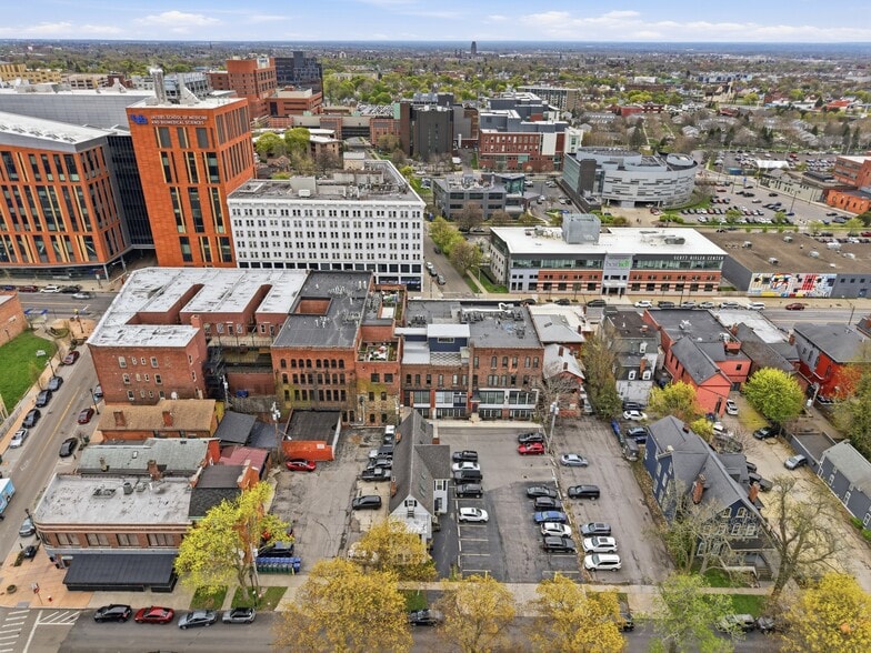 More Photos Of 910 Main St, Buffalo Storefront Retail Residential For Lease
