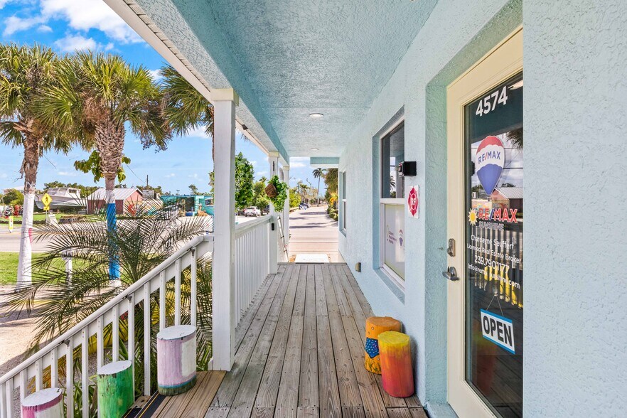 More Photos Of 4574 Pine Island Rd NW, Matlacha Office For Sale