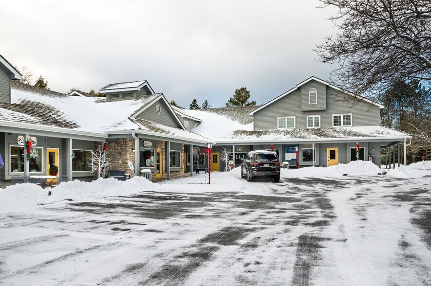 More Photos Of 9331 Spring Rd, Fish Creek Storefront For Sale