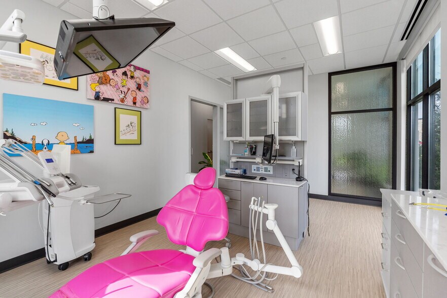 More Photos Of 18389 Orchard Trl, Lakeville Medical For Lease