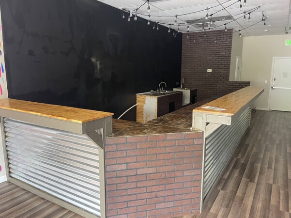 More Photos Of 1104-1106 2nd Ave E, Oneonta Unknown For Lease