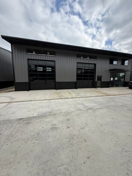 More Photos Of 451 Farrell Rd, Dripping Springs Unknown For Lease