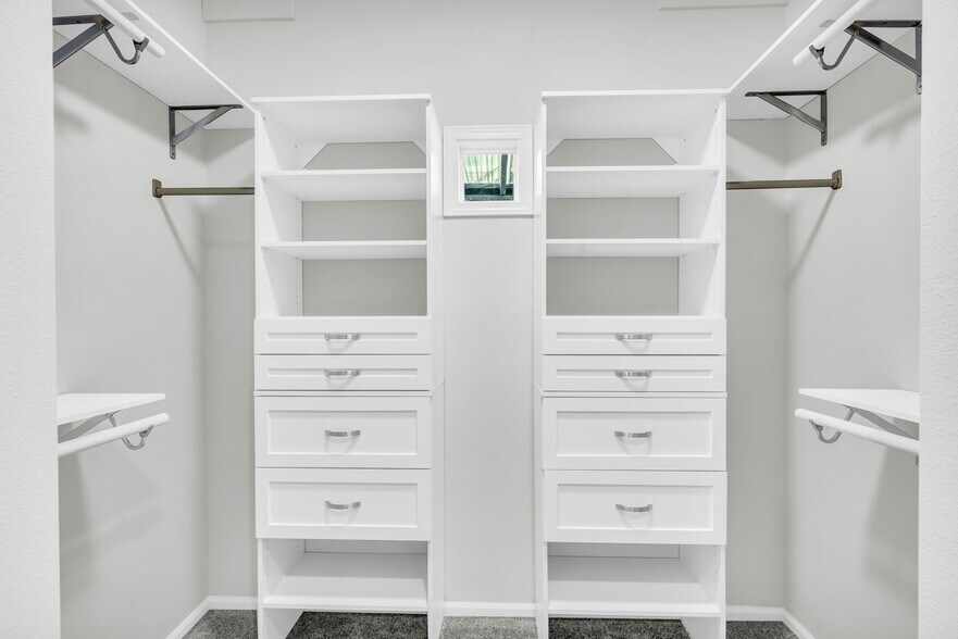 More Photos Of 441 NE Alder St, Issaquah Multifamily For Sale