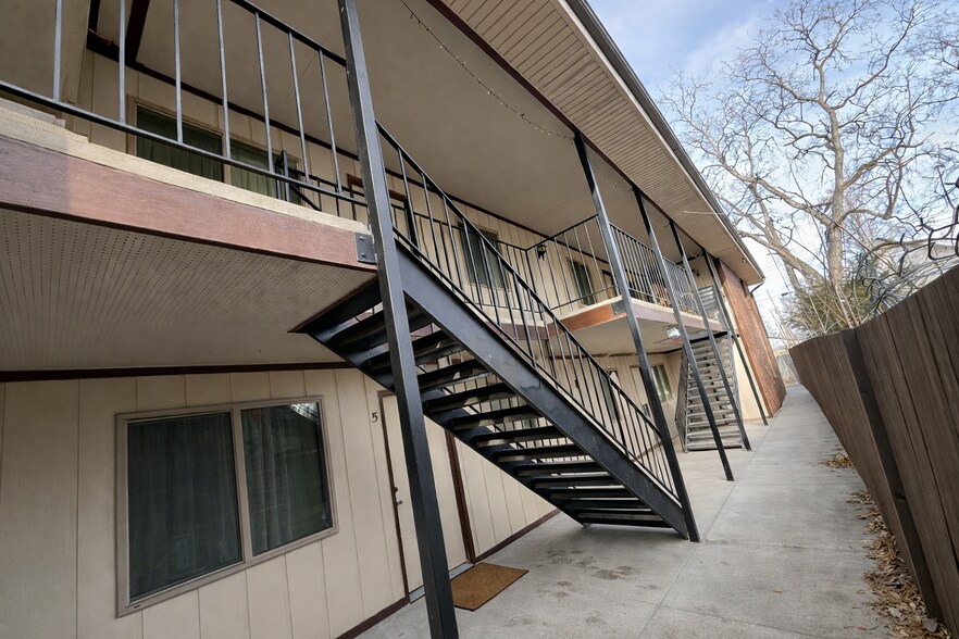 More Photos Of 2620 K St, Lincoln Apartments For Sale