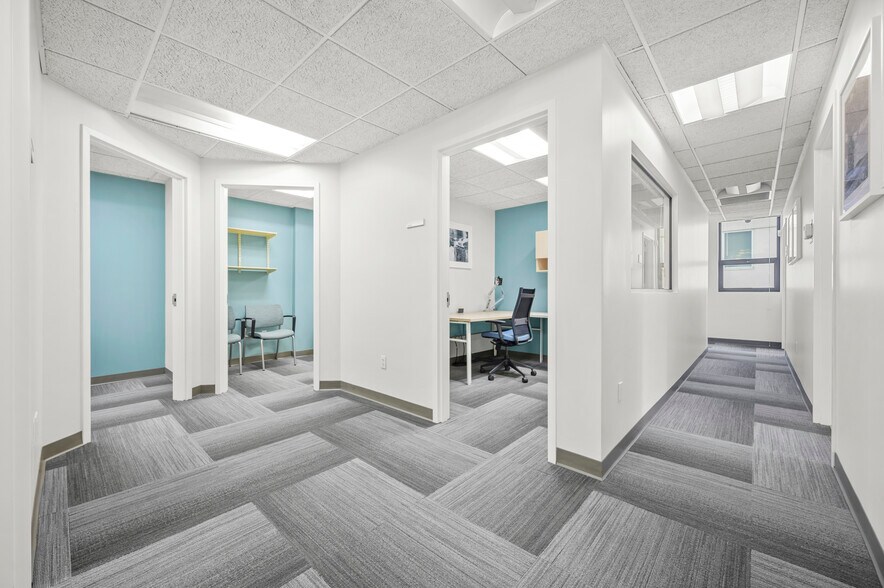 More Photos Of 5-14 51st Ave, Long Island City Storefront Retail Office For Lease