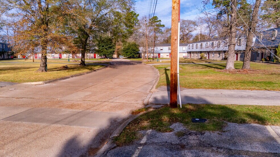 More Photos Of , Lufkin Multifamily For Sale