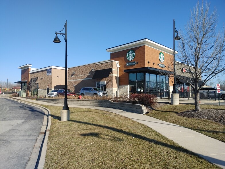 More Photos Of 15848 S Cicero Ave, Oak Forest Storefront For Lease