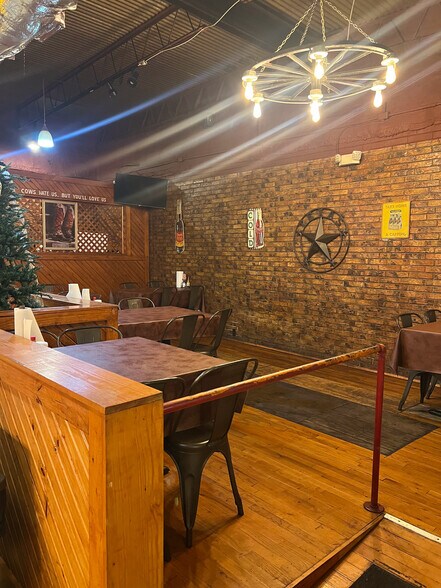 More Photos Of 705 E Moore Ave, Terrell Restaurant For Sale