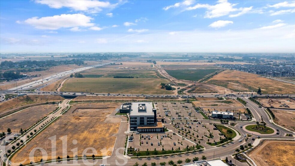 More Photos Of 875 S Vanguard Way, Meridian Medical For Lease