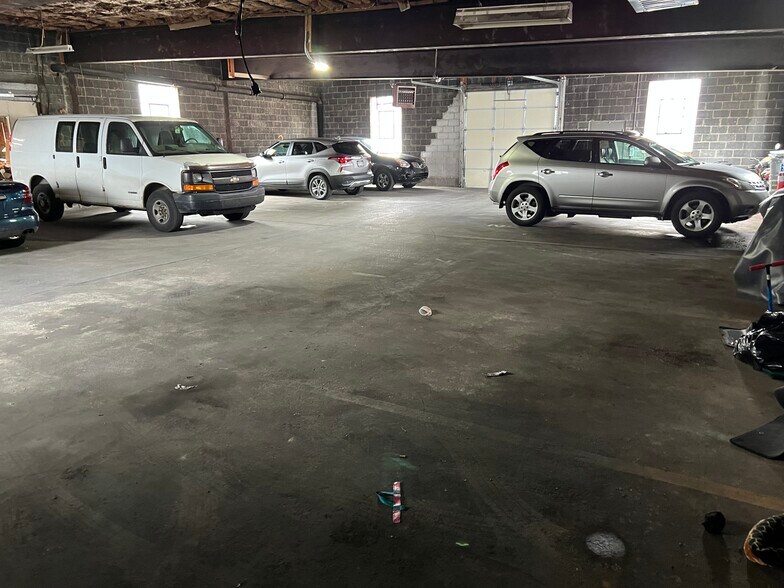More Photos Of 665-667 W Market St, York Storefront Retail Residential For Sale