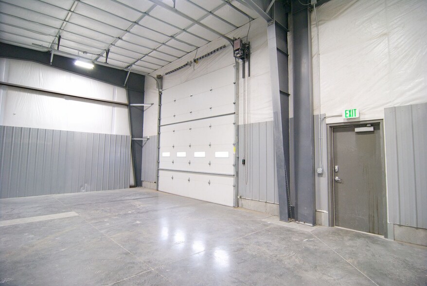 More Photos Of 2691-2692 S Yellowstone Highway 191, Rexburg Warehouse For Lease