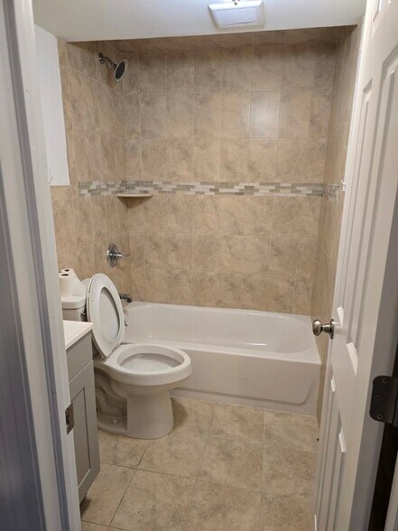 More Photos Of 98 Montgomery Ave, Staten Island Apartments For Sale