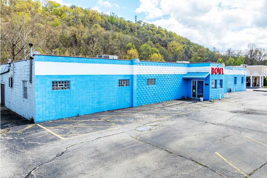 More Photos Of 1220 Long Run Rd, White Oak Bowling Alley For Sale