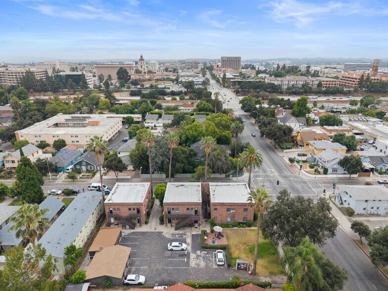More Photos Of 239 E Villa St, Pasadena Apartments For Sale