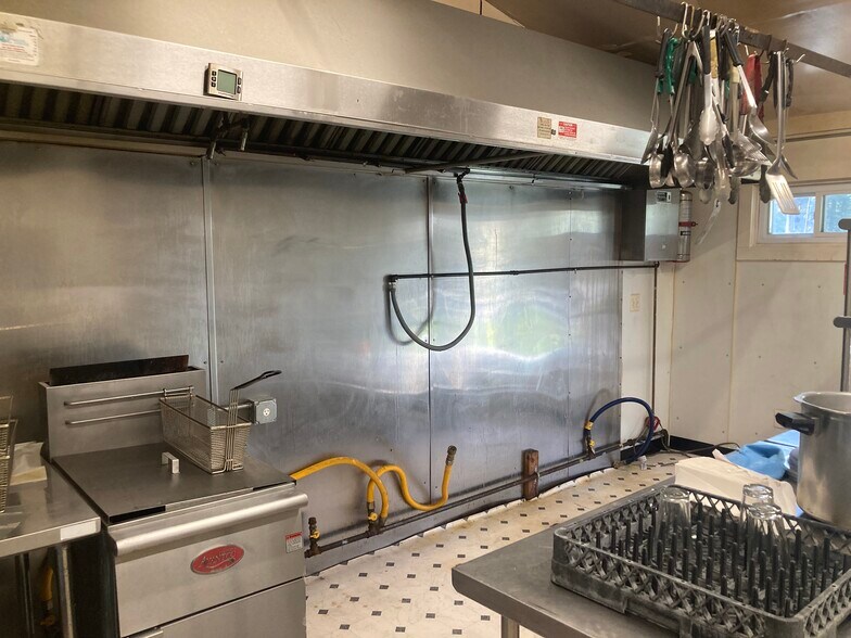 More Photos Of 3 Tompkins Rd, Verbank Restaurant For Lease