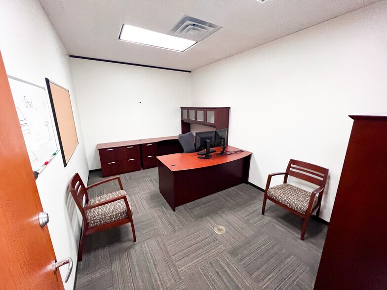 More Photos Of 500-550 W Texas Ave, Midland Office For Lease