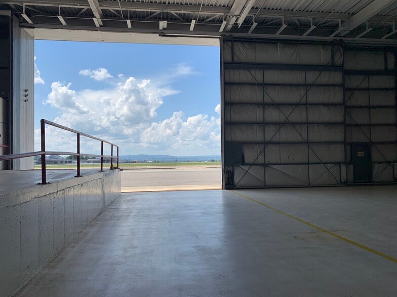 More Photos Of 18450 Showalter Rd, Hagerstown Manufacturing For Lease